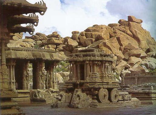 
Hampi berada di Karnataka, sekitar 350 kilometer (217 mil) dari   Bangalore